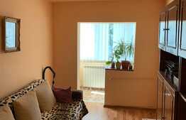 Apartament 3 camere decomandat, Dambovita