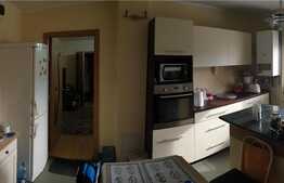 Apartament 3 camere,65mp, zona Dambovita