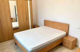 Apartament modern cu 3 camere, 100 mp, parcare in curte