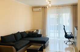 Apartament modern cu 3 camere, 100 mp, parcare in curte