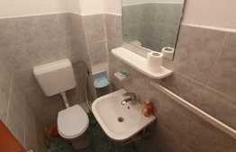 Apartament cu 3 camere, zona Aradului