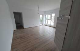 Apartament 2 camere, 54 mp, balcon de 3 mp, Zona Lipovei 
