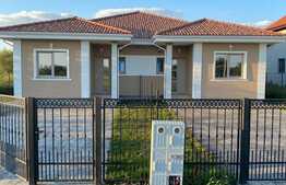 Casa deosebita, tip duplex 85 mp utili, 425 mp teren