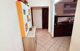Apartament de 2 camere, decomandat, etaj intermediar, zona Lipovei