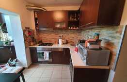 Apartament 3 camere, semidecomandat, zona Lipovei, 65 mp