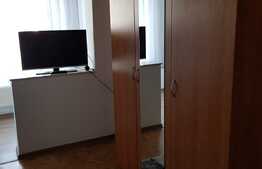 Apartament 3 camere, DECOMANDAT, zona Lipovei, 78 mp