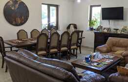 Casa individuala, 260 mp utili, 1052 mp teren, Ghiroda