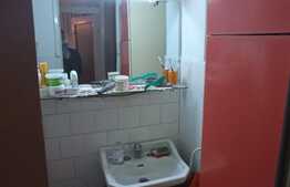 Apartament de vanzare, 3 camere, zona Circumvalatiunii