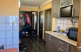 Apartament 3 camere, decomandat, 70 mp, zona Soarelui