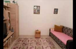 Casa la curte comuna, 55 mp