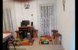 Casa la curte comuna, 55 mp