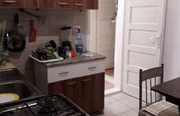 Casa la curte comuna, 55 mp utili, zona Iosefin!