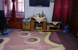 Casa la curte comuna, 64 mp