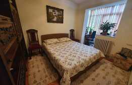 Apartament vintage cu 3 camere, zona Dacia + boxa