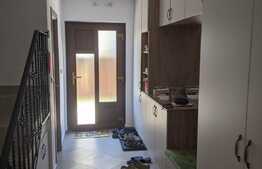 Casa insiruita, 98.5 mp utili, teren 180 mp locatie excelenta Dumbravita