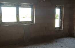 Casa individuala semifinisata, 552 mp teren, zona linistita, Giroc