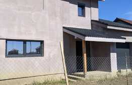 Casa individuala semifinisata, 552 mp teren, zona linistita, Giroc