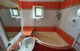 Apartament 3 camere,  60 mp, decomandat, zona Lipovei