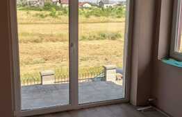 Casa tip duplex, 124 mp utili, 258 mp teren, Mosnita Noua