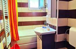 Apartament de 2 camere, 51 mp, etaj intermediar, zona Lipovei