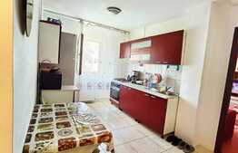 Apartament de 2 camere, 51 mp, etaj intermediar, zona Lipovei