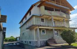 Casa individuala de 920 mp utili, teren 2900 mp, ideal investitie!