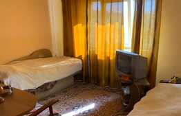 Apartament de 4 camere, decomandat, 98 mp!