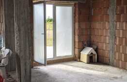 Casa individuala, 170 mp utili, teren 1011 mp, Mosnita Noua