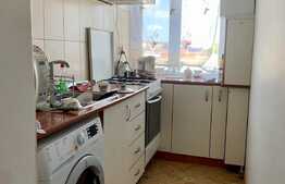 Apartament de 4 camere, etaj intermediar, zona Sagului