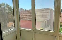 Apartament de 4 camere, etaj intermediar, zona Sagului