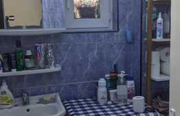 Casa la curte comuna, 75 mp utili, 114 mp teren, Zona Lunei