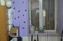 Casa la curte comuna, 75 mp utili, 114 mp teren, Zona Lunei