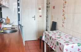 Apartament de 3 camere, 65 mp, Piata Victoriei