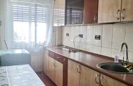 Apartament de 3 camere, 65 mp, Piata Victoriei
