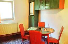 Apartament 3 camere, 75 mp utili, etaj intermediar, garaj, zona Complex Studentesc