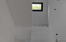 De vanzare casa tip duplex 120 mp, 230 mp teren, Ghiroda