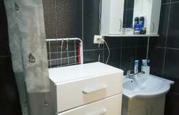 Apartament 3 camere, semidecomandat, zona Sinaia