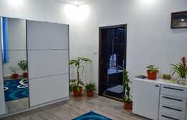 Apartament 3 camere, semidecomandat, zona Sinaia