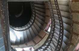 Apartament 3 camere, semidecomandat, zona Sinaia