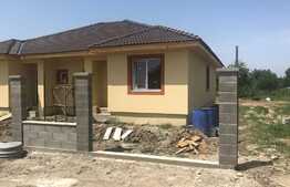 Duplex pe parter, 70 mp utili, Mosnita Veche