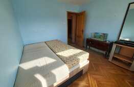 Apartament de 3 camere, decomandat, 56 mp, zona Lipovei