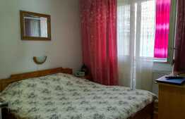 Apartament 4 camere, semidecomandat, cu garaj, zona linistita