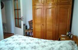Apartament 4 camere, semidecomandat, cu garaj, zona linistita