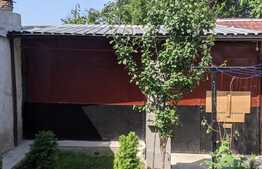 Casa individuala 140 mp utili, curte comuna, Calea Sagului