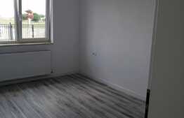 Duplex 1/2 100 mp utili, teren 340 mp în Sânandrei