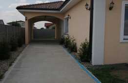 Duplex 1/2 100 mp utili, teren 340 mp în Sânandrei