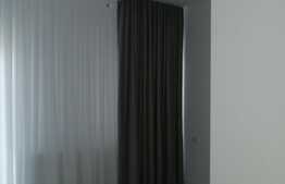 Duplex MOBILAT despărţit prin garaj cu suprafață utilă de 150 mp și teren de 350 mp în Dumbrăviţa 