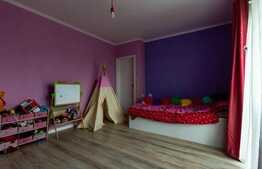 Casa tip duplex, 200 mp utili, 382 teren,  Dumbravita Lac