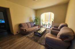 Apartament de 3 camere, 66 mp, zona Lipovei, etaj intermediar