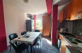 Apartament de 3 camere, 66 mp, zona Lipovei, etaj intermediar